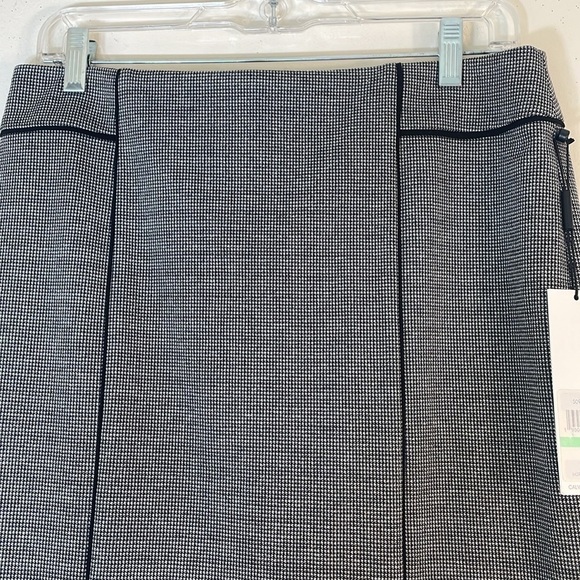 NWT. Calvin Klein 8 Little Houndstooth Pencil Skirt. - Picture 4 of 13